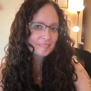 Meet your Posher, Marissa